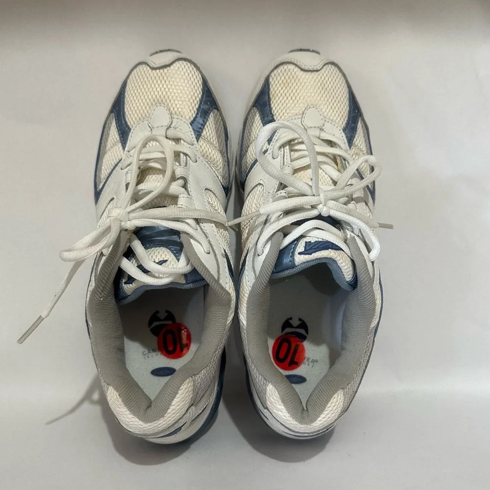 Avia White and Blue Sneakers Retro Comfort